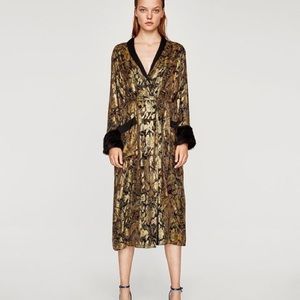 Zara gold paisley metallic fur trim robe XS limited edition